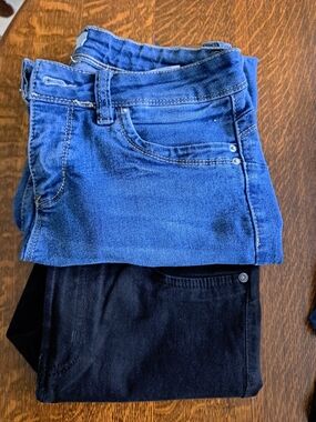 Classic Blue Denim Jeans - Women's